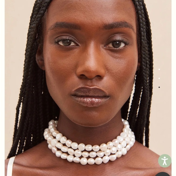 Beautiful Nora choker originally bought for wedding outfit but no longer need - Picture 2 of 3